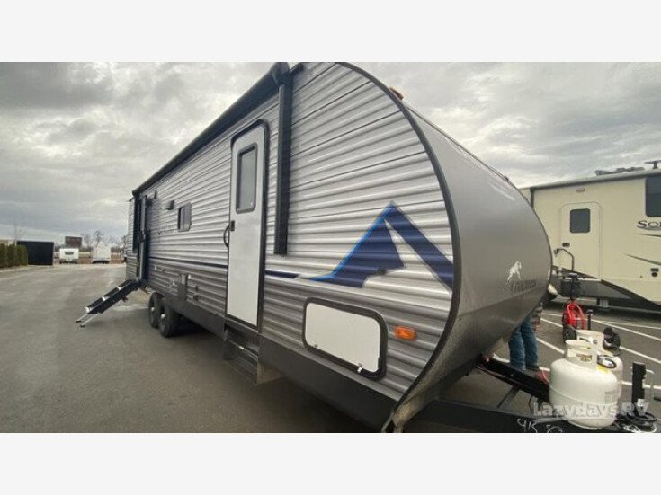 Thumbnail Photo undefined for New 2023 Coachmen Catalina